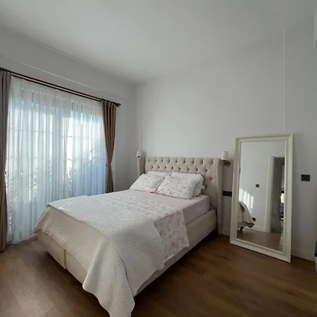 Vila Forest House - Kuscular