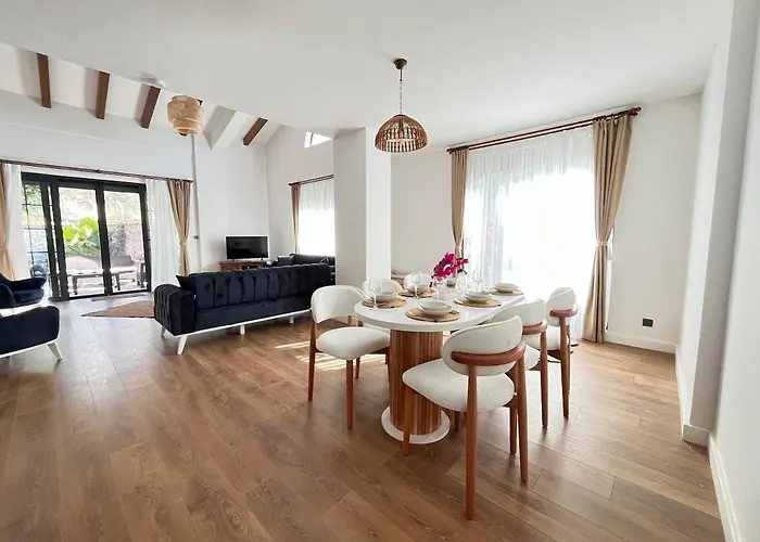 Forest House - Kuscular