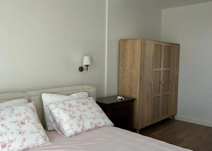 Forest House - Kuscular *