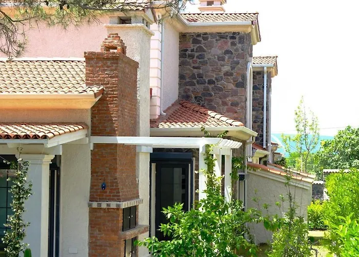 וילה Forest House - Kuscular אורלה