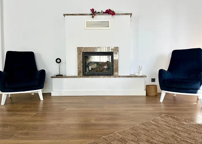 Forest House - Kuscular אורלה